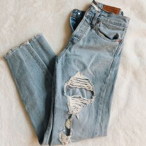 AUTHENTIC Levi’s lightwash wedgie fit skinny jeans